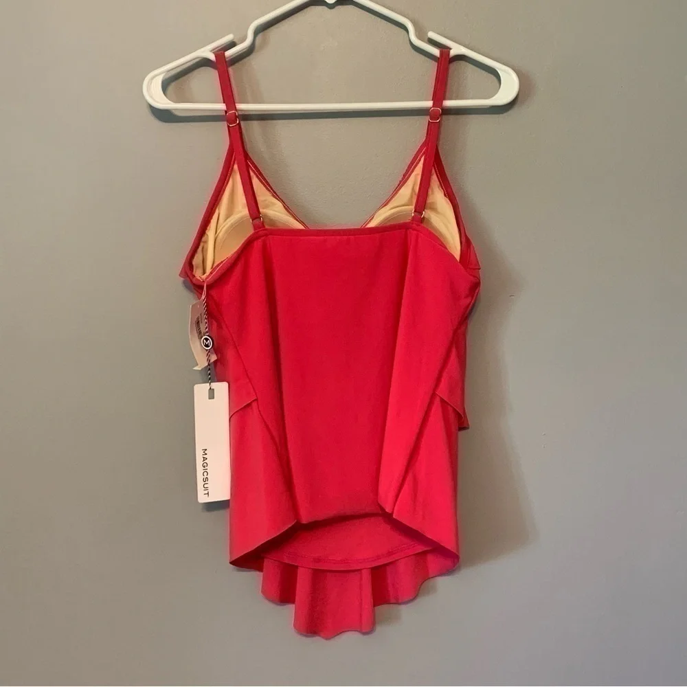 NWT. MAGICSUIT Rita Tankini Top